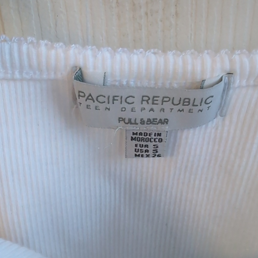 Pull&Bear White Baby Tank Cherries Graphic Cherry Mood Size Small - Picture 4 of 5
